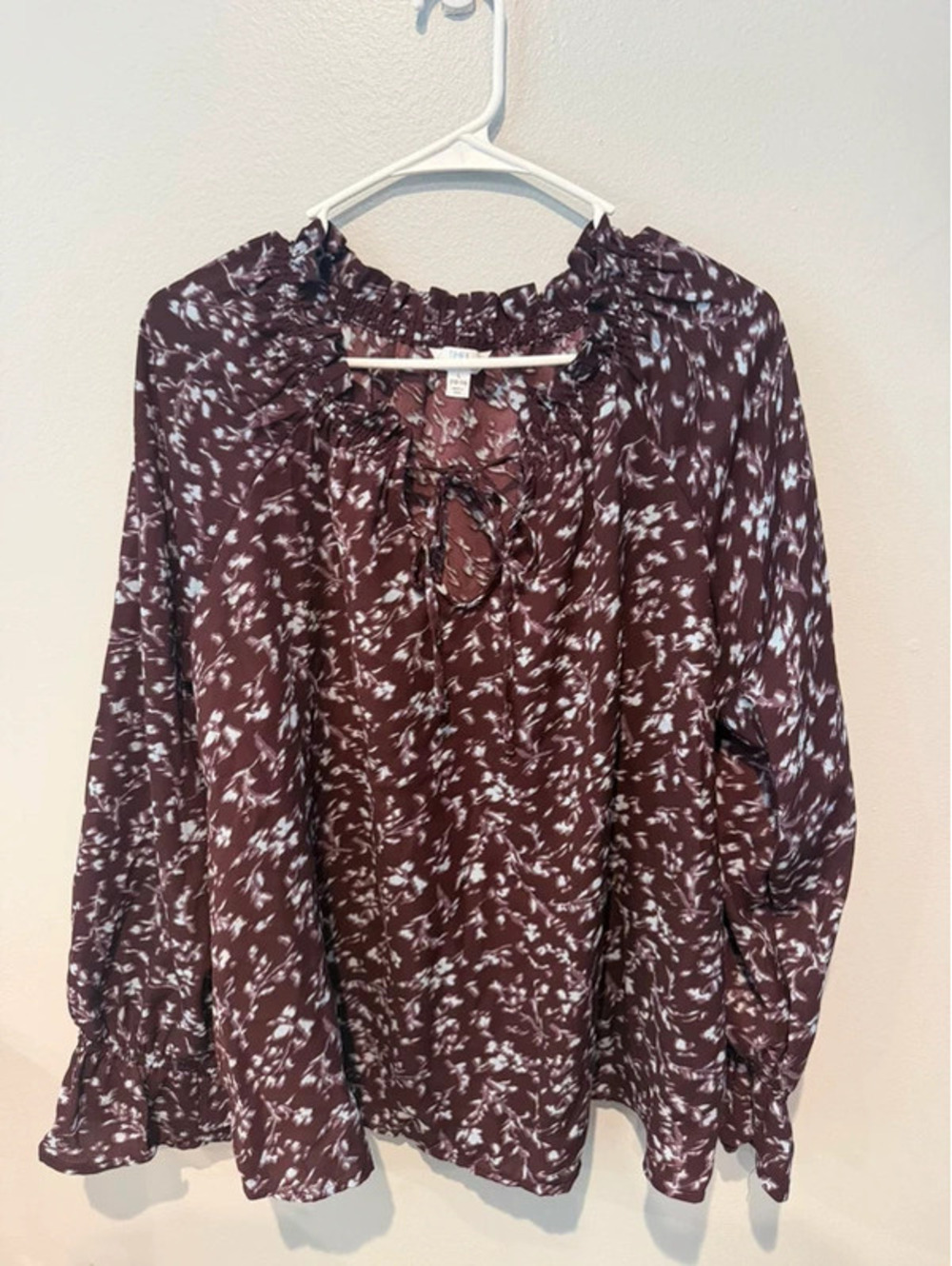 Time and Tru Burgundy Floral Ruffle Blouse Size L 12-14 NWT